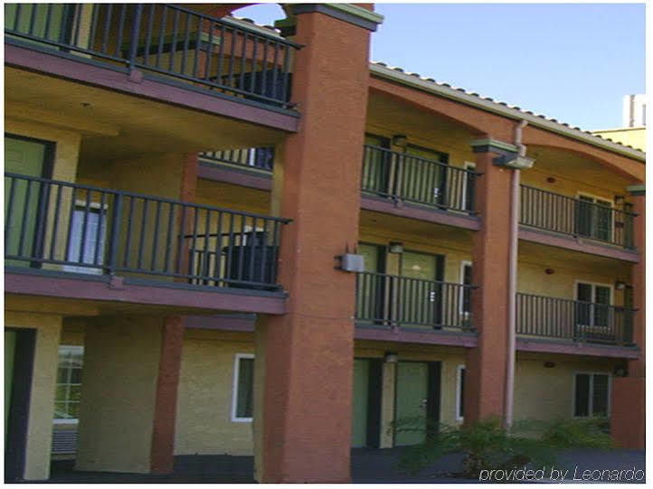 Hotel Corona Ca - Hwy 91 エクステリア 写真