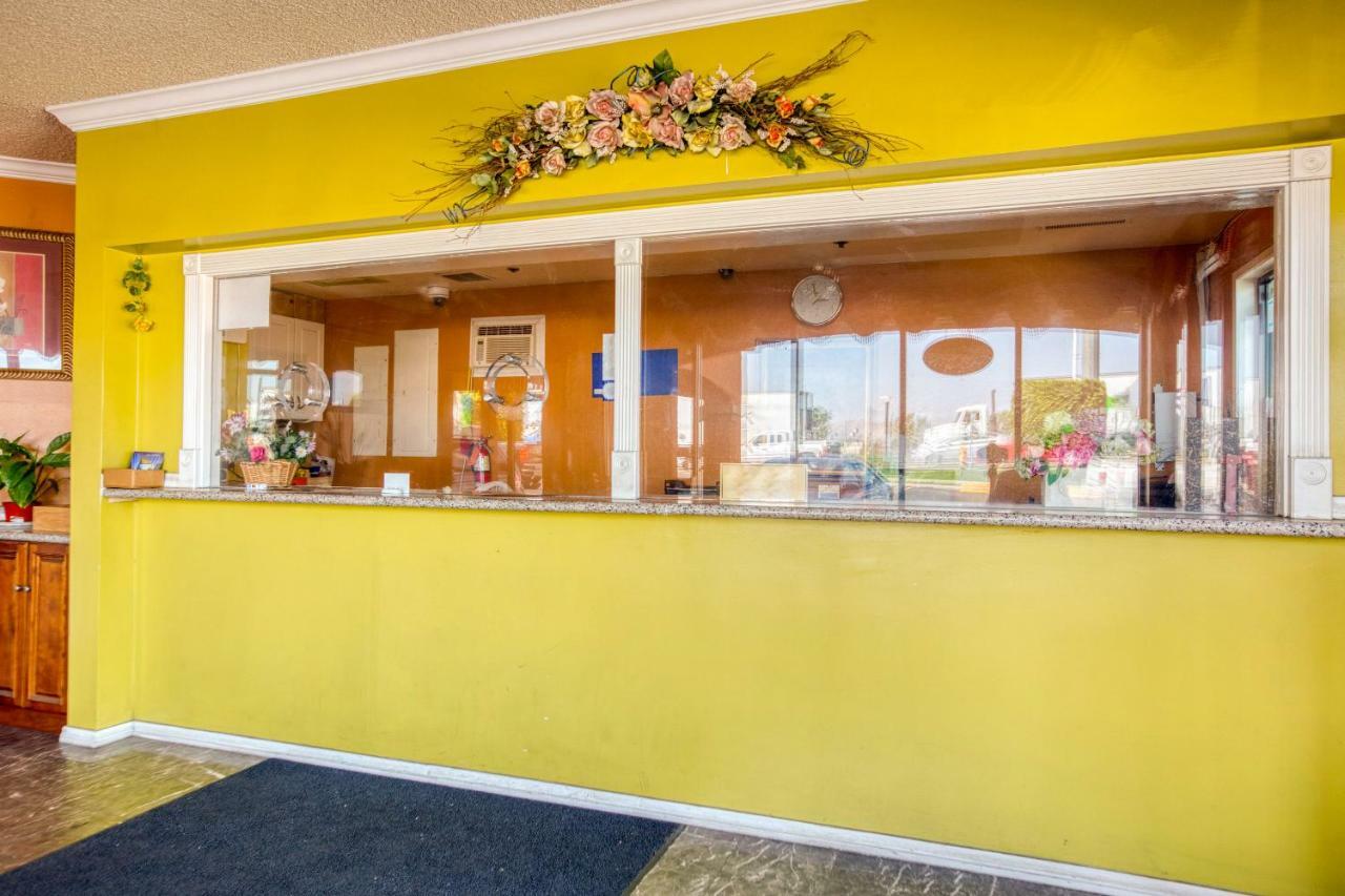 Hotel Corona Ca - Hwy 91 エクステリア 写真