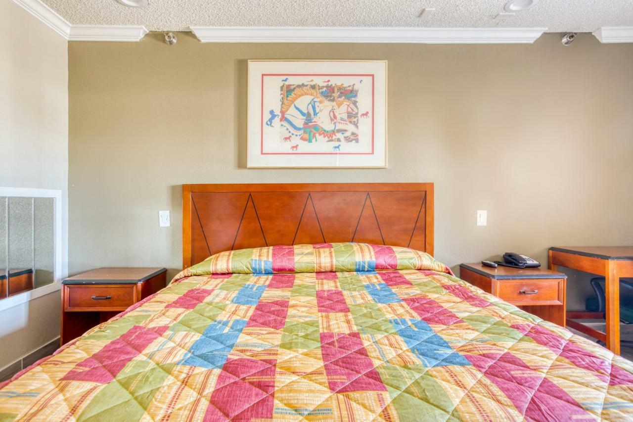 Hotel Corona Ca - Hwy 91 エクステリア 写真