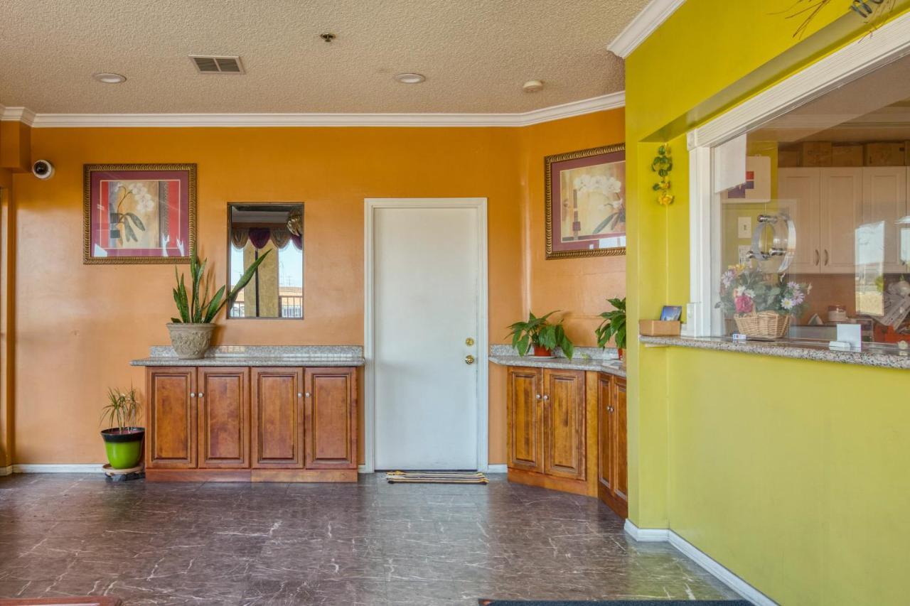 Hotel Corona Ca - Hwy 91 エクステリア 写真