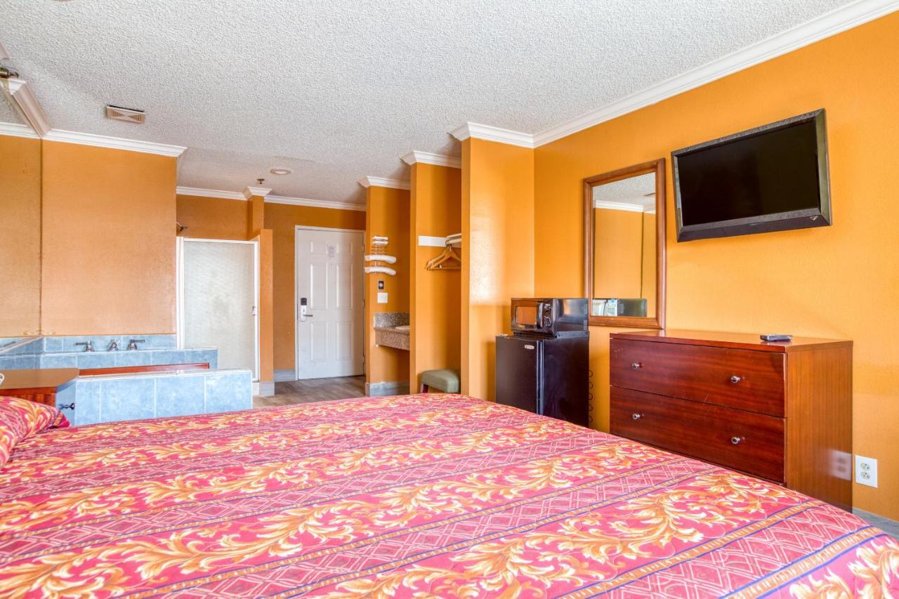 Hotel Corona Ca - Hwy 91 エクステリア 写真